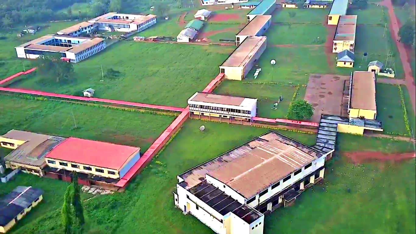 Comprehensive High School, Ayétòrò-Yewa